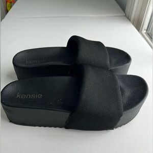 Kensie - Black Platform Sandals - Womens 9M